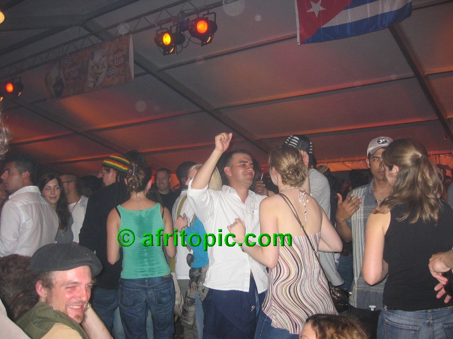 ../Images/afw2006c 603.jpg